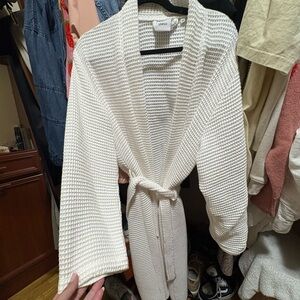 Quince White Waffle Knit Robe